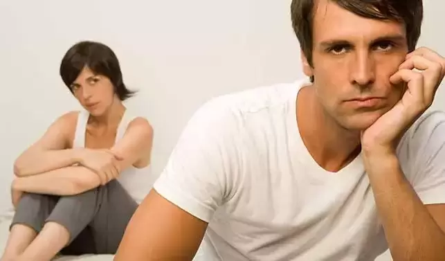 Burri përballet me fuqi të dobët dhe nuk është i aftë për intimitet